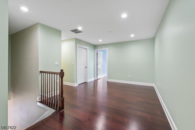 Property listing MLS 4050065 photo 24
