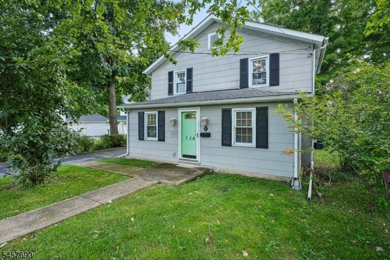 Property listing MLS 4050067 photo 1