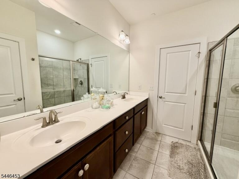 Property listing MLS 4050095 photo 29