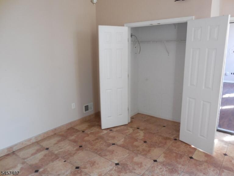 Property listing MLS 4050129 photo 7
