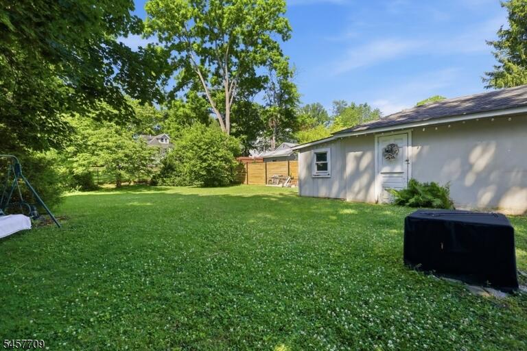 Property listing MLS 4050132 photo 28