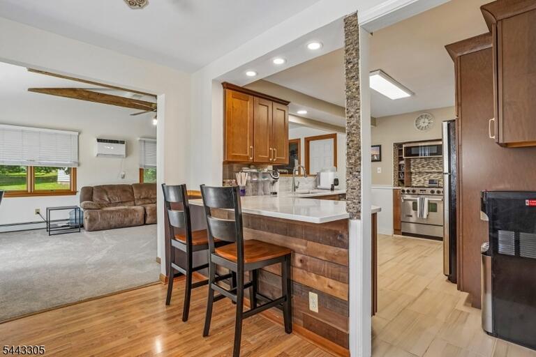 Property listing MLS 4050171 photo 8
