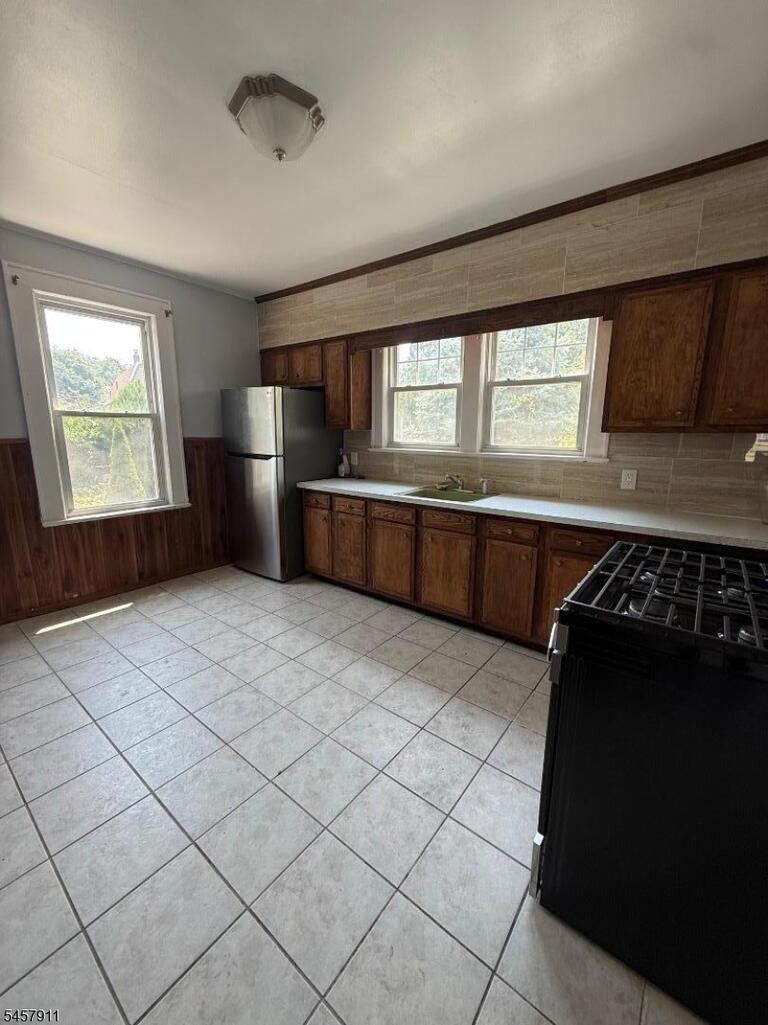 Property listing MLS 4050205 photo 1