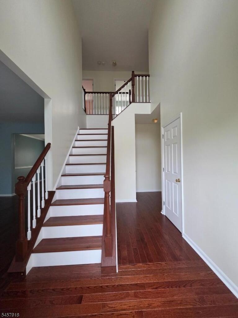 Property listing MLS 4050218 photo 4