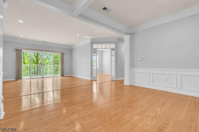 Property listing MLS 4050221 photo 7