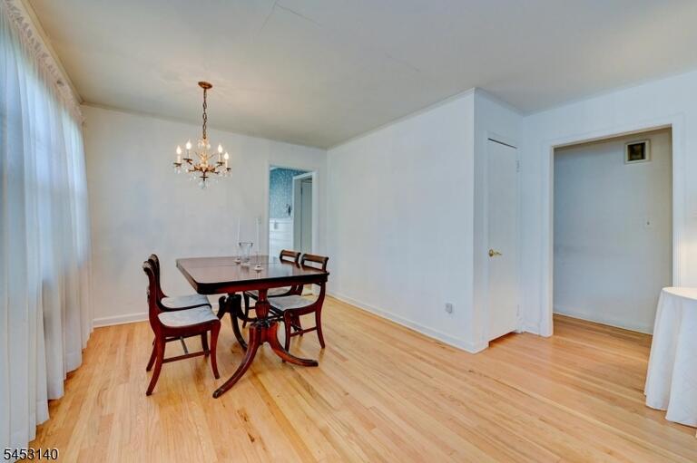 Property listing MLS 4050231 photo 10