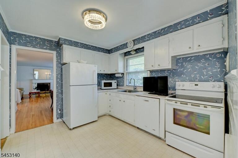 Property listing MLS 4050231 photo 17