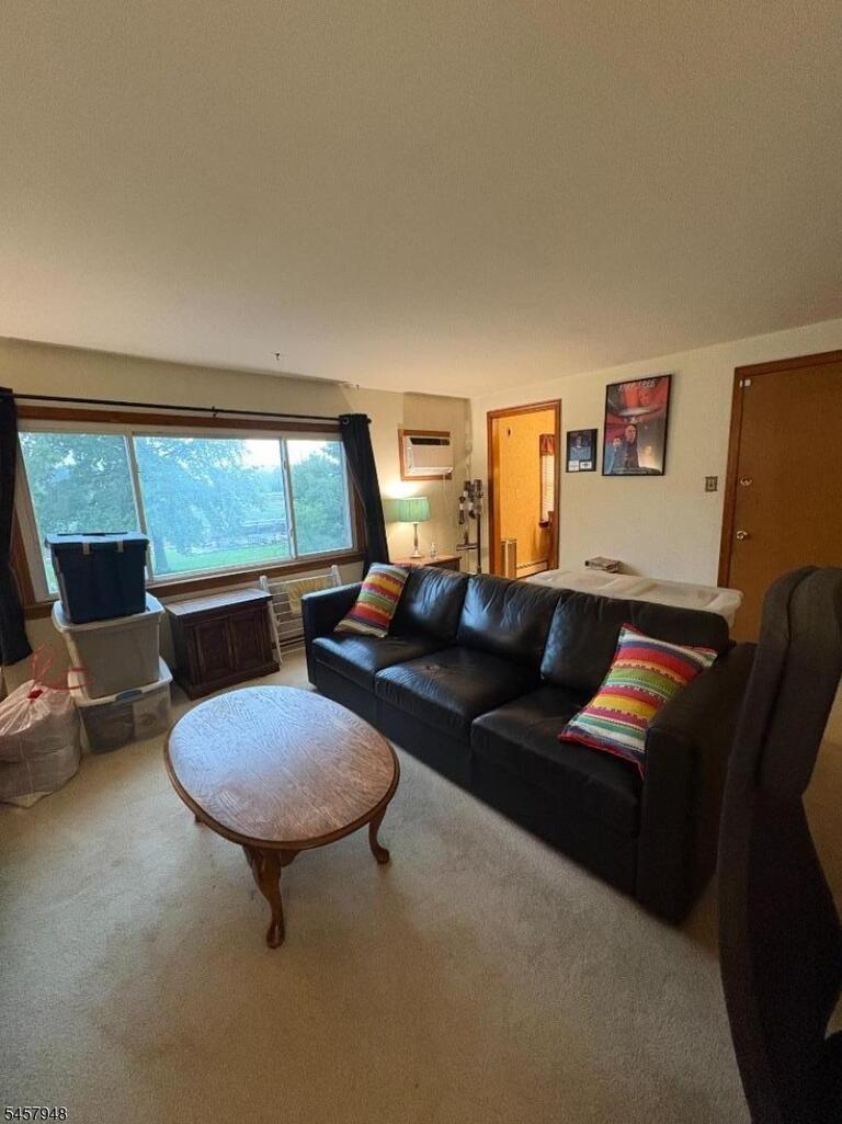 Property listing MLS 4050241 photo 5