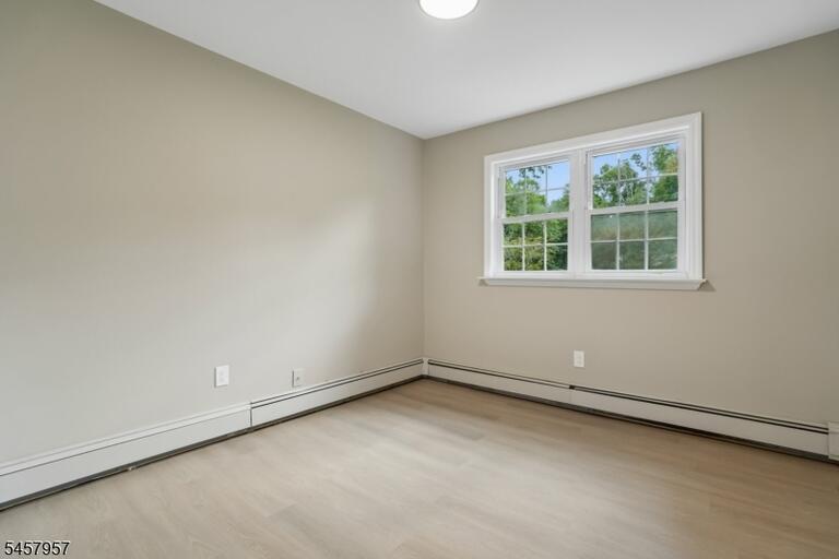 Property listing MLS 4050255 photo 20