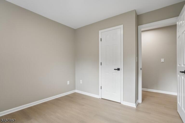 Property listing MLS 4050255 photo 24