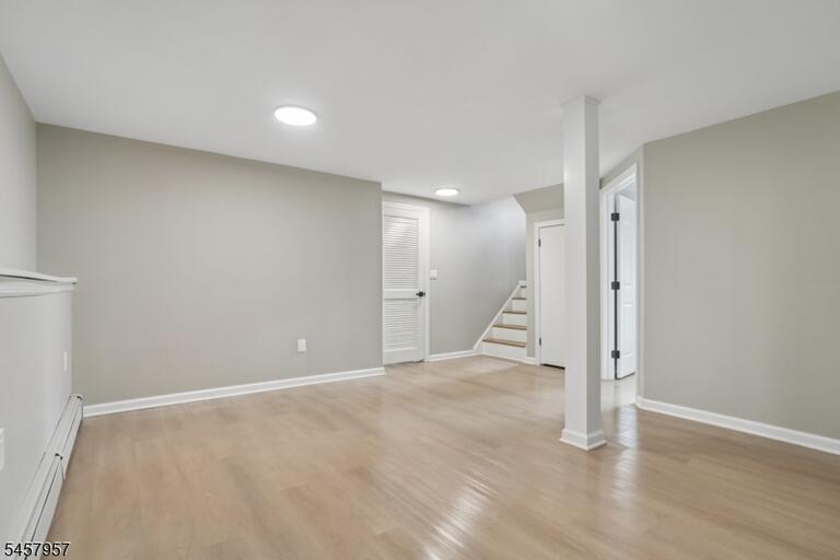 Property listing MLS 4050255 photo 27