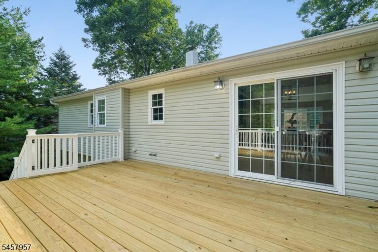 Property listing MLS 4050255 photo 33