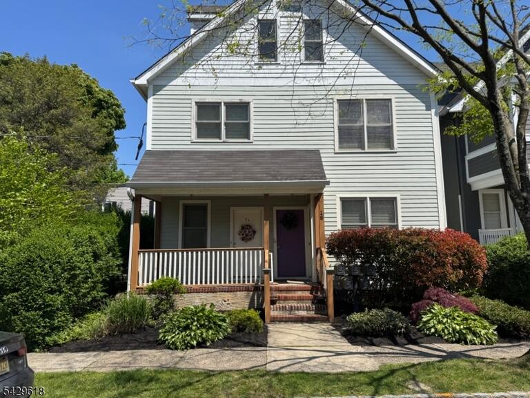 Property listing MLS 4050279 photo 1