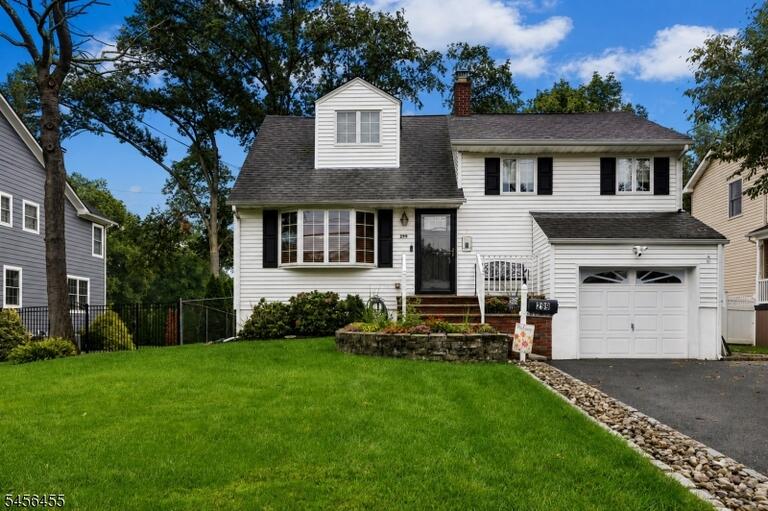 Property listing MLS 4050350 photo 1