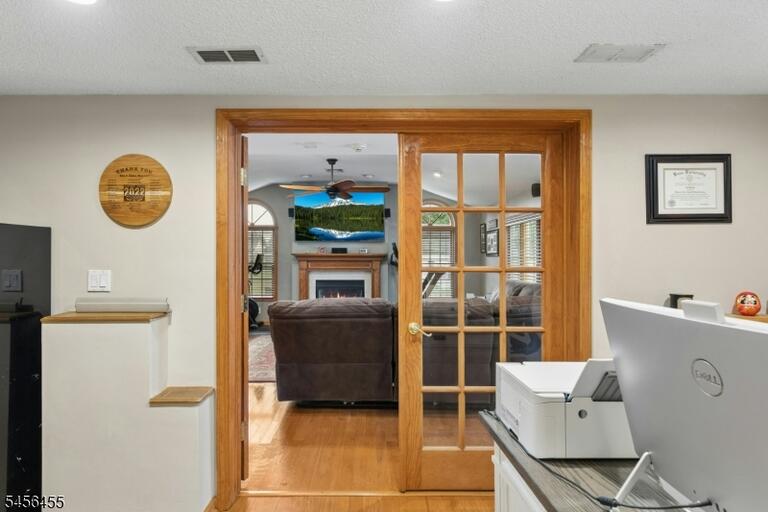 Property listing MLS 4050350 photo 13