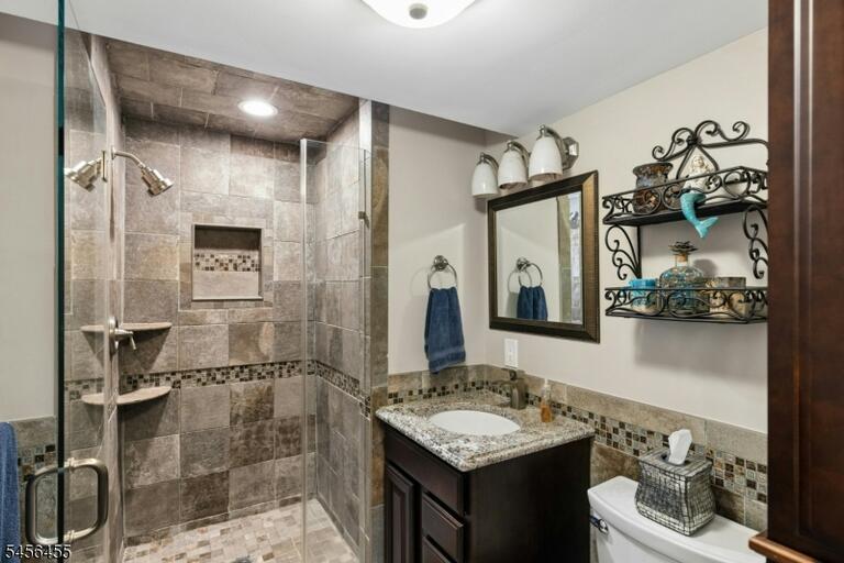 Property listing MLS 4050350 photo 17
