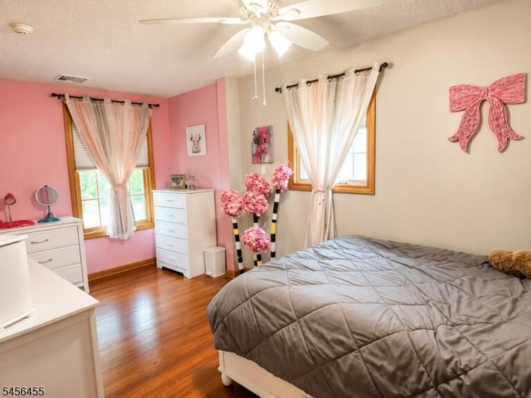Property listing MLS 4050350 photo 21