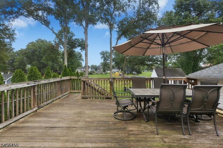 Property listing MLS 4050350 photo 24