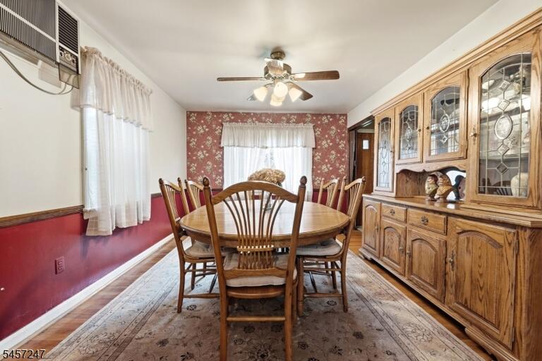 Property listing MLS 4050357 photo 4