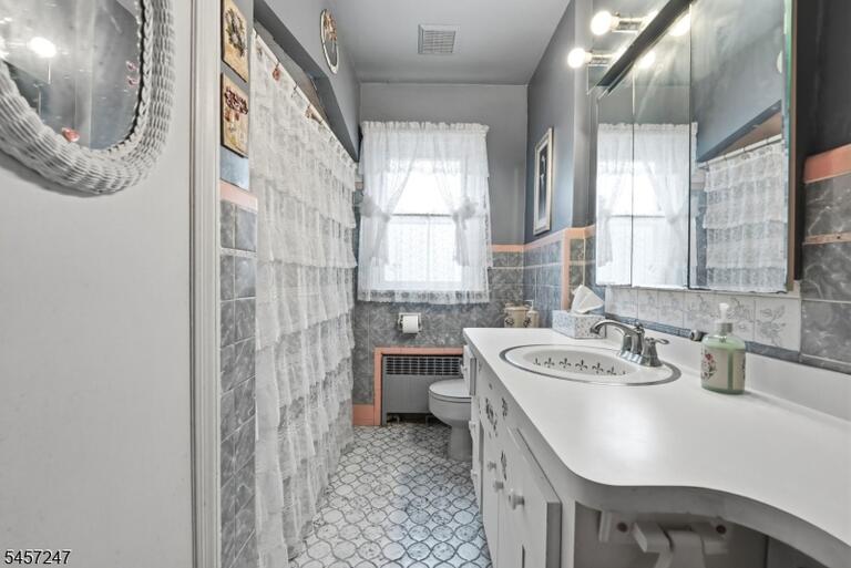 Property listing MLS 4050357 photo 9