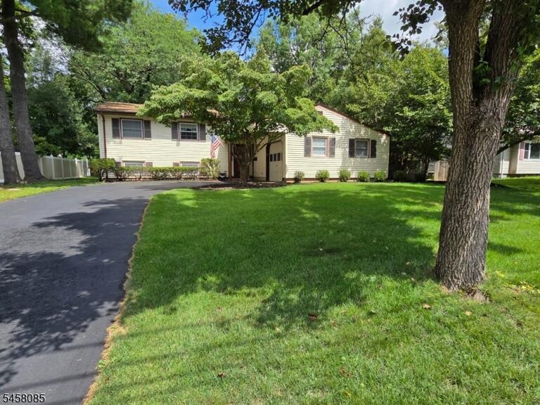 Property listing MLS 4050362 photo 1