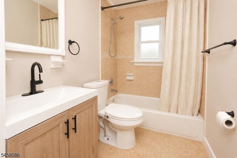 Property listing MLS 4050371 photo 15